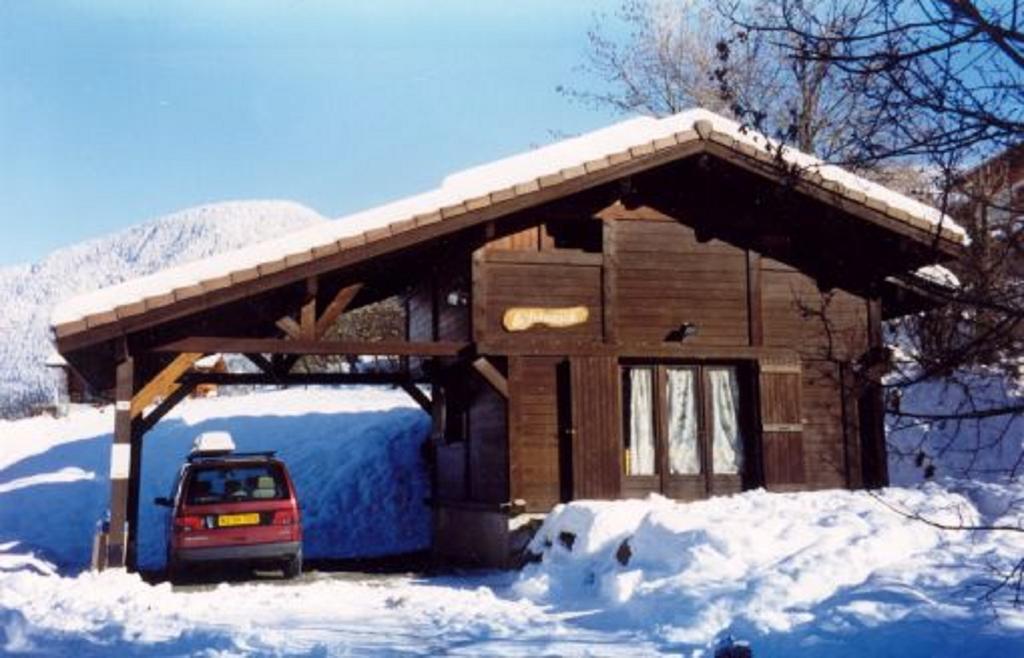 Le Petit Paddock Villa แซ็งต์-แฌร์เวส์-เลส์-แบ็งส์ ห้อง รูปภาพ
