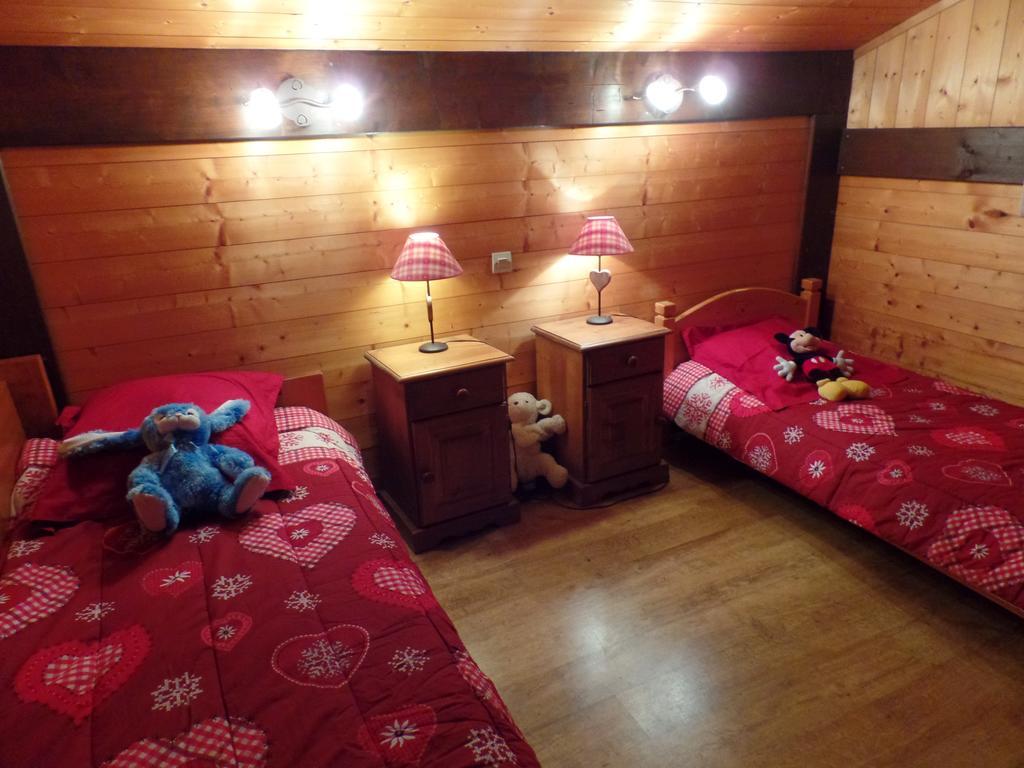 Le Petit Paddock Villa แซ็งต์-แฌร์เวส์-เลส์-แบ็งส์ ห้อง รูปภาพ