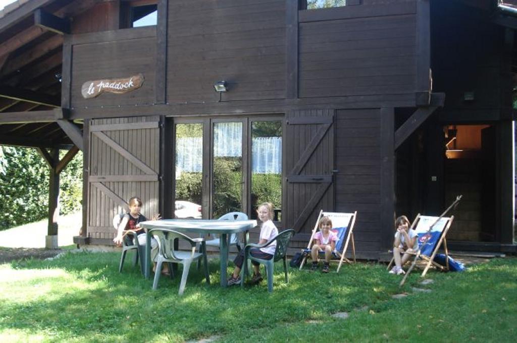 Le Petit Paddock Villa แซ็งต์-แฌร์เวส์-เลส์-แบ็งส์ ห้อง รูปภาพ