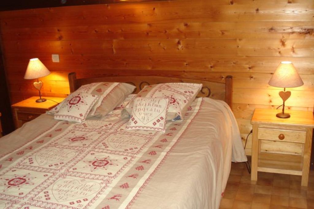 Le Petit Paddock Villa แซ็งต์-แฌร์เวส์-เลส์-แบ็งส์ ห้อง รูปภาพ